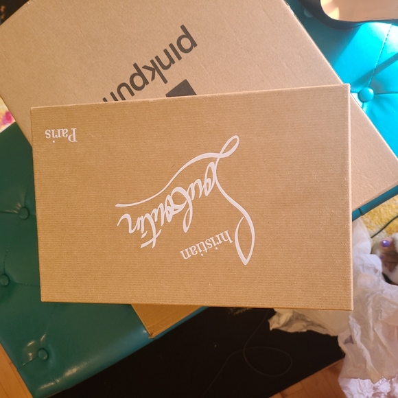 Shoes - Picture 6 of 6